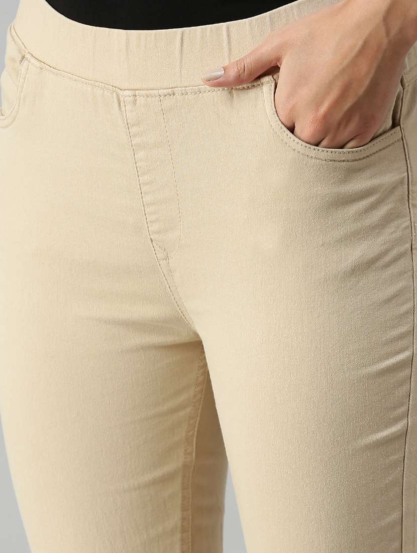 mid rise solid  jegging - 18178733 -  Standard Image - 4