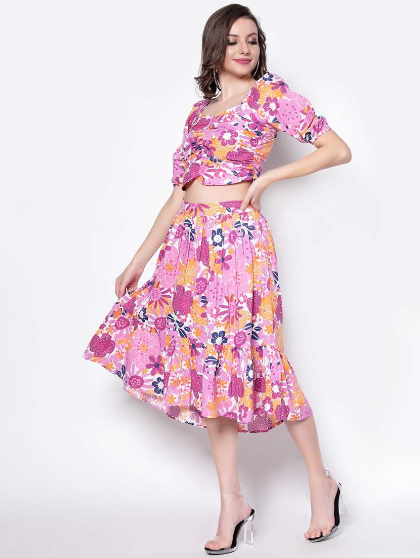 floral crop top with skirt set - 18181750 -  Standard Image - 1