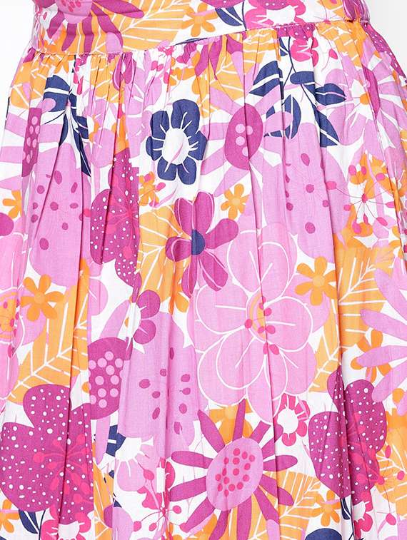 floral crop top with skirt set - 18181750 -  Standard Image - 4