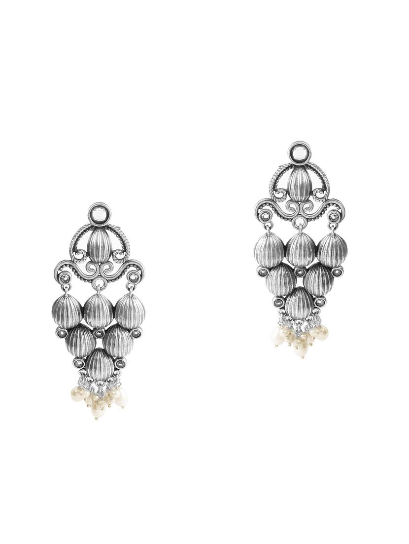silver unique design adorable stud earrings - 18182601 - Zoom Image - 0