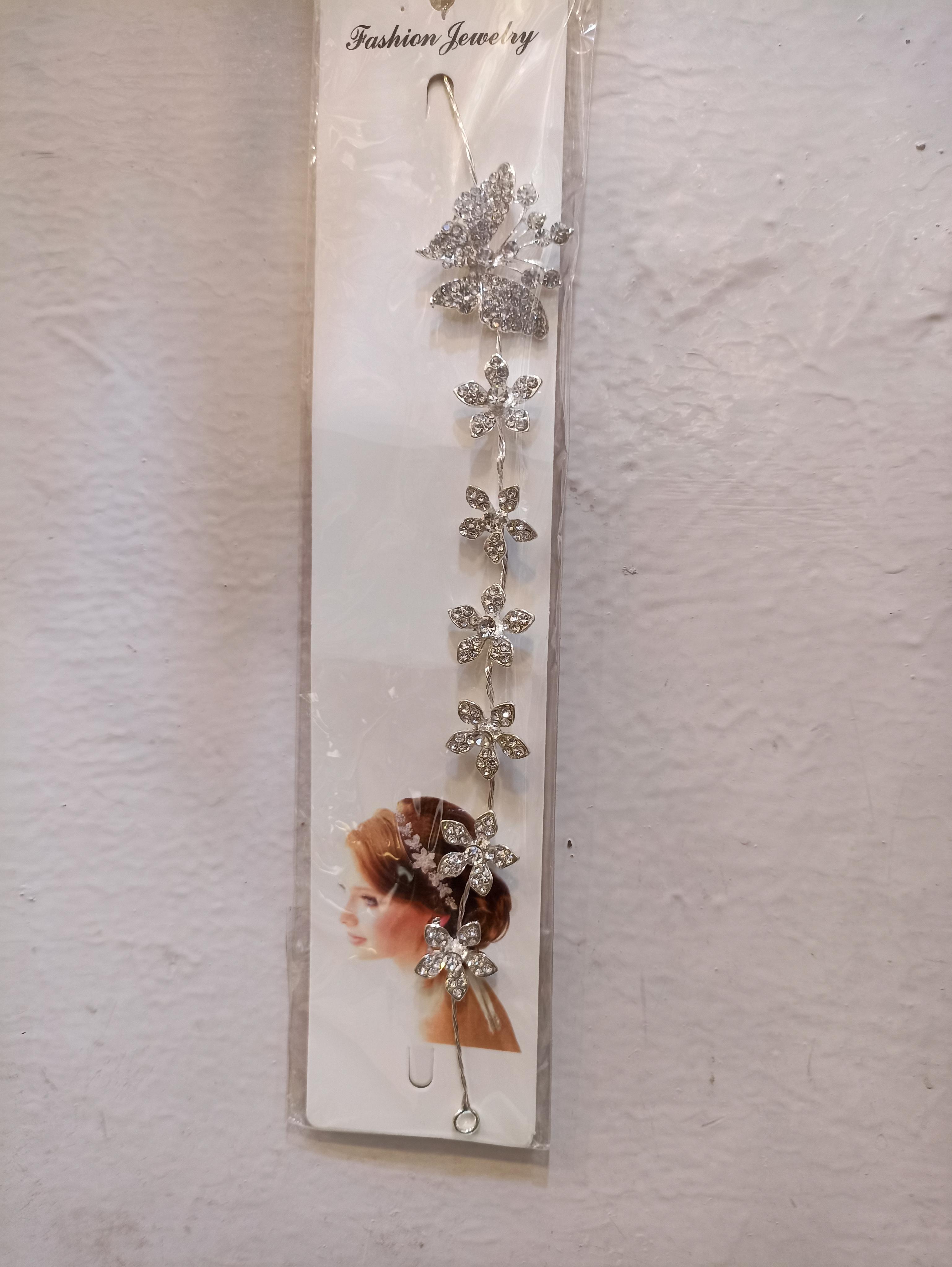 good looking hair band with gold  - 18184163 -  Standard Image - 1