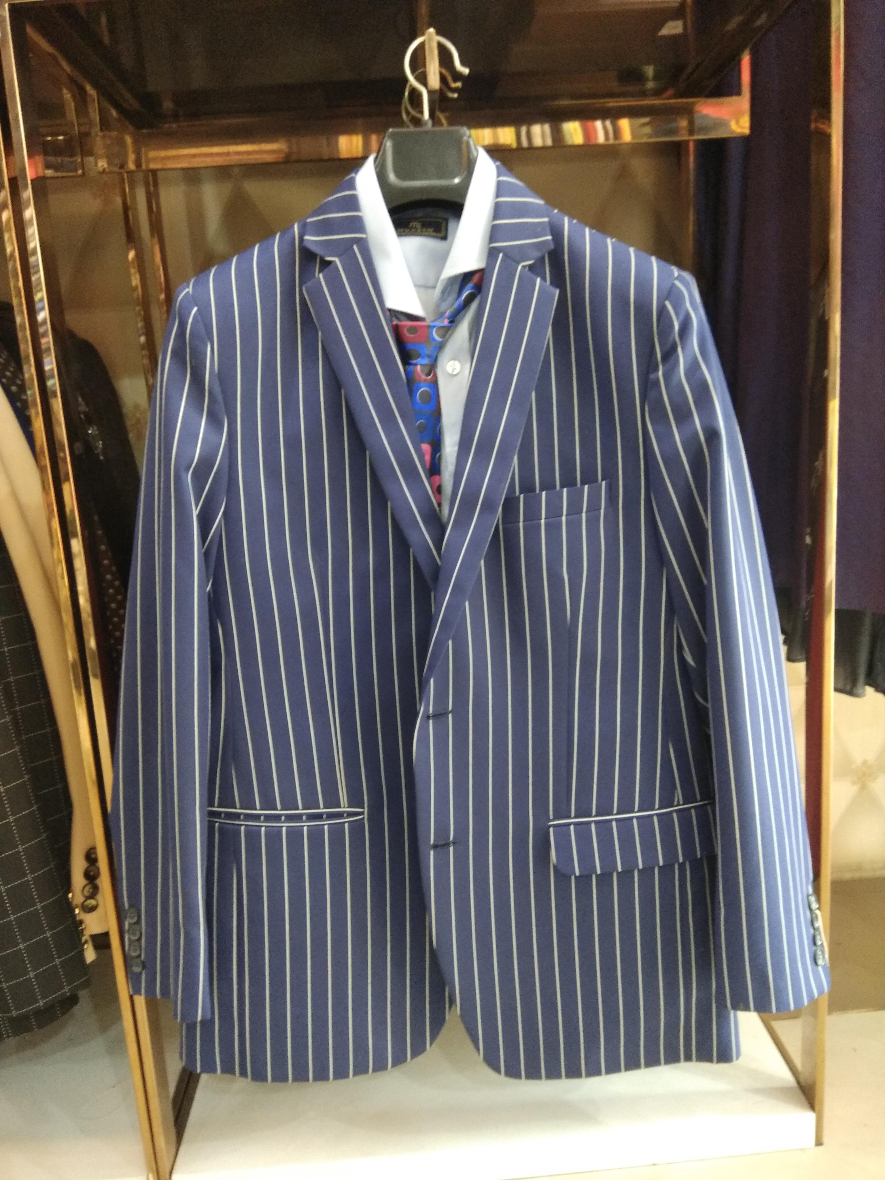 suit for men's - 18184164 - Standard Image - 1