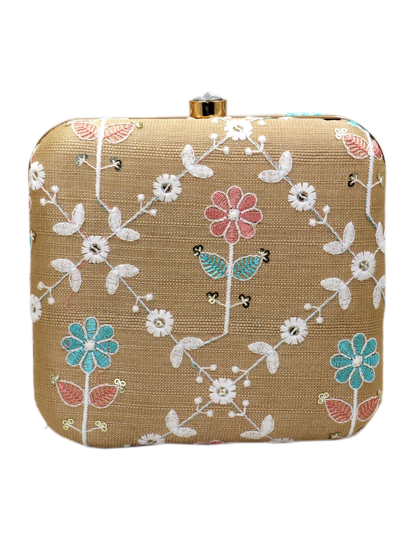 outer material: silk ; inner material:  - 18187656 -  Zoom Image - 0