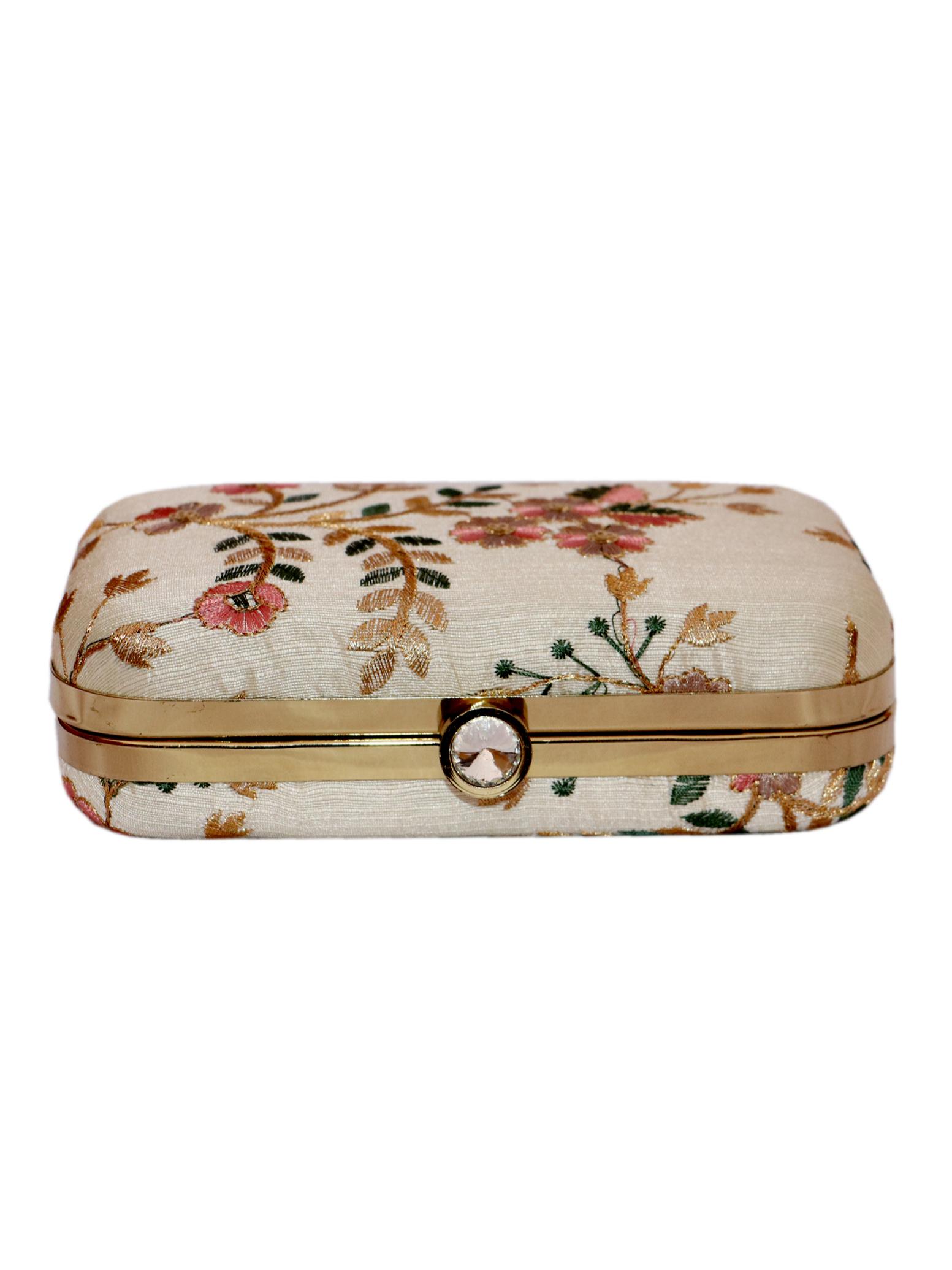 silk material hand work ethnic traditional - 18189016 - Zoom Image - 0