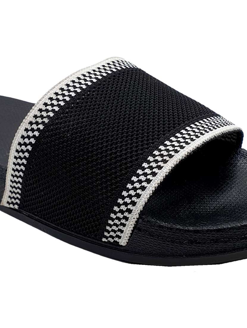 black  flip flop - 18190119 -  Standard Image - 4