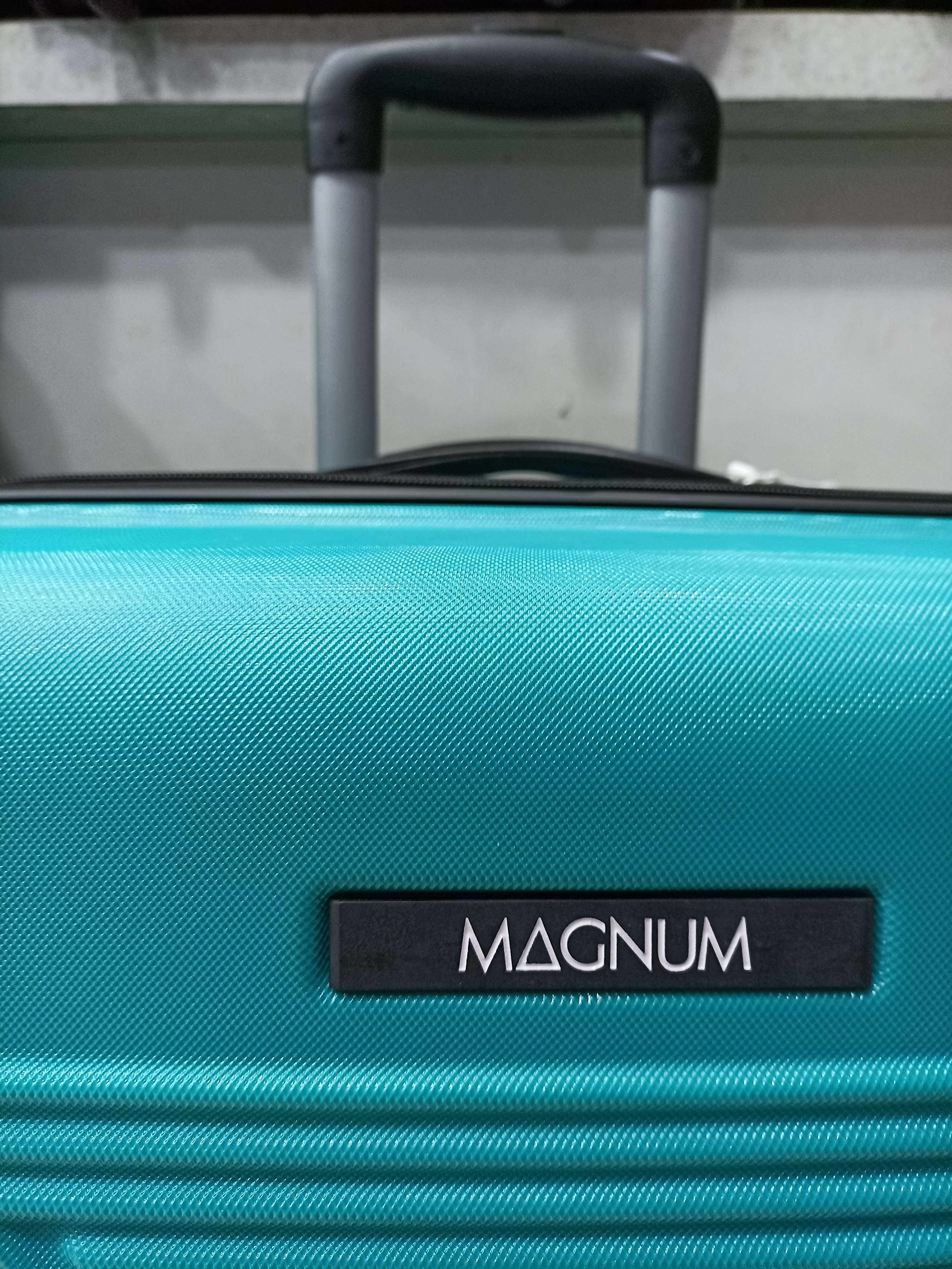Blue Magnum Luggage Bags Blue Magnum Trolly Bags Samsonite Magnum
