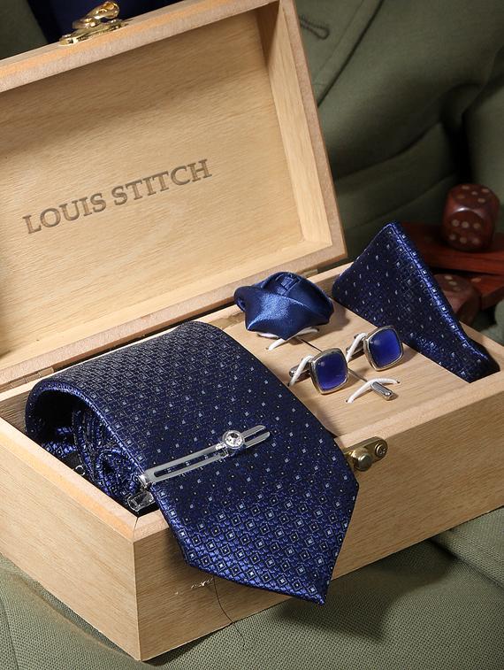 midnight blue feel silk that is soft, rich in colour and beautiful to feel. the stitching thread are well finished. premium heavy quali interlining gets a perfect knot everytime. loved worldwide for sle ty