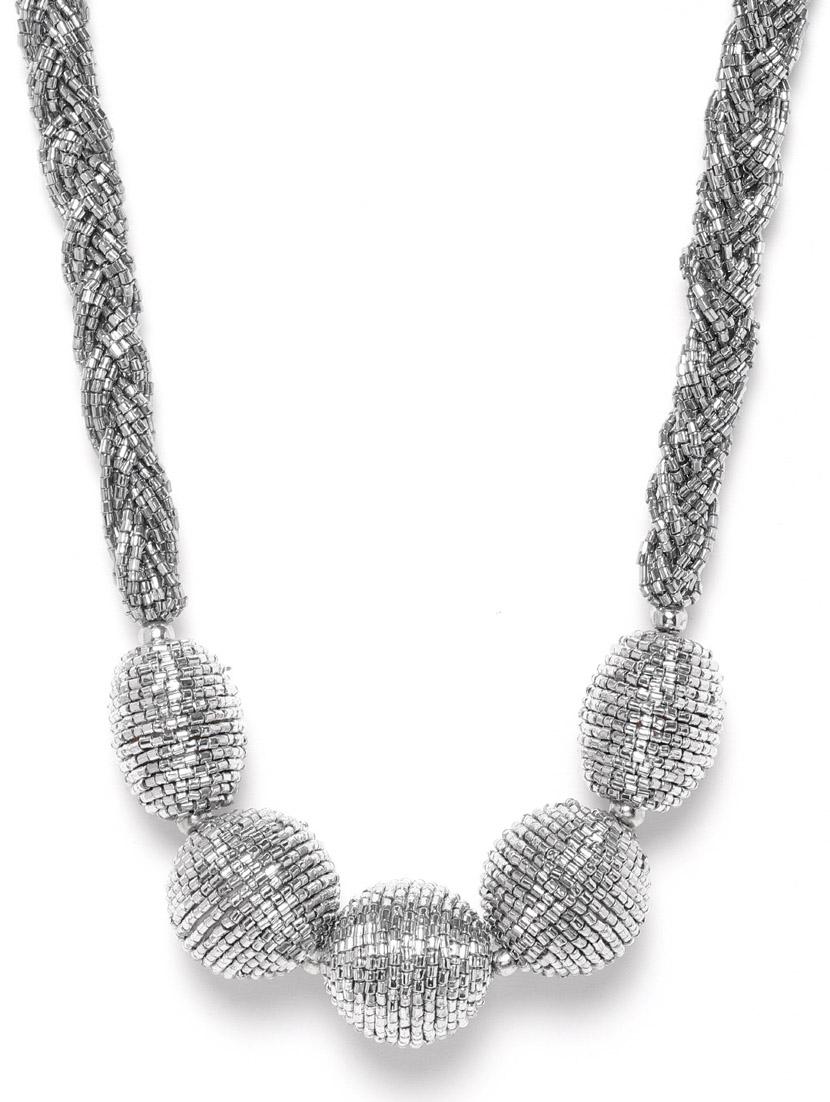 silver metal necklace - 18199085 - Standard Image - 1