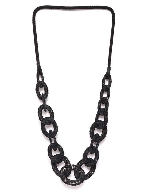 black metal necklace - 18199089 -  Standard Image - 0