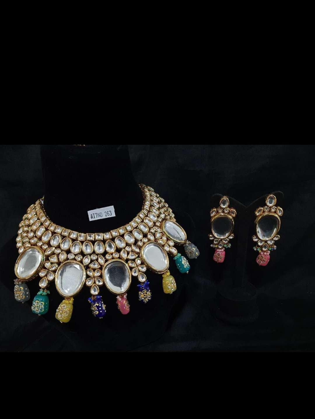 necklace set  - 18200831 -  Standard Image - 1