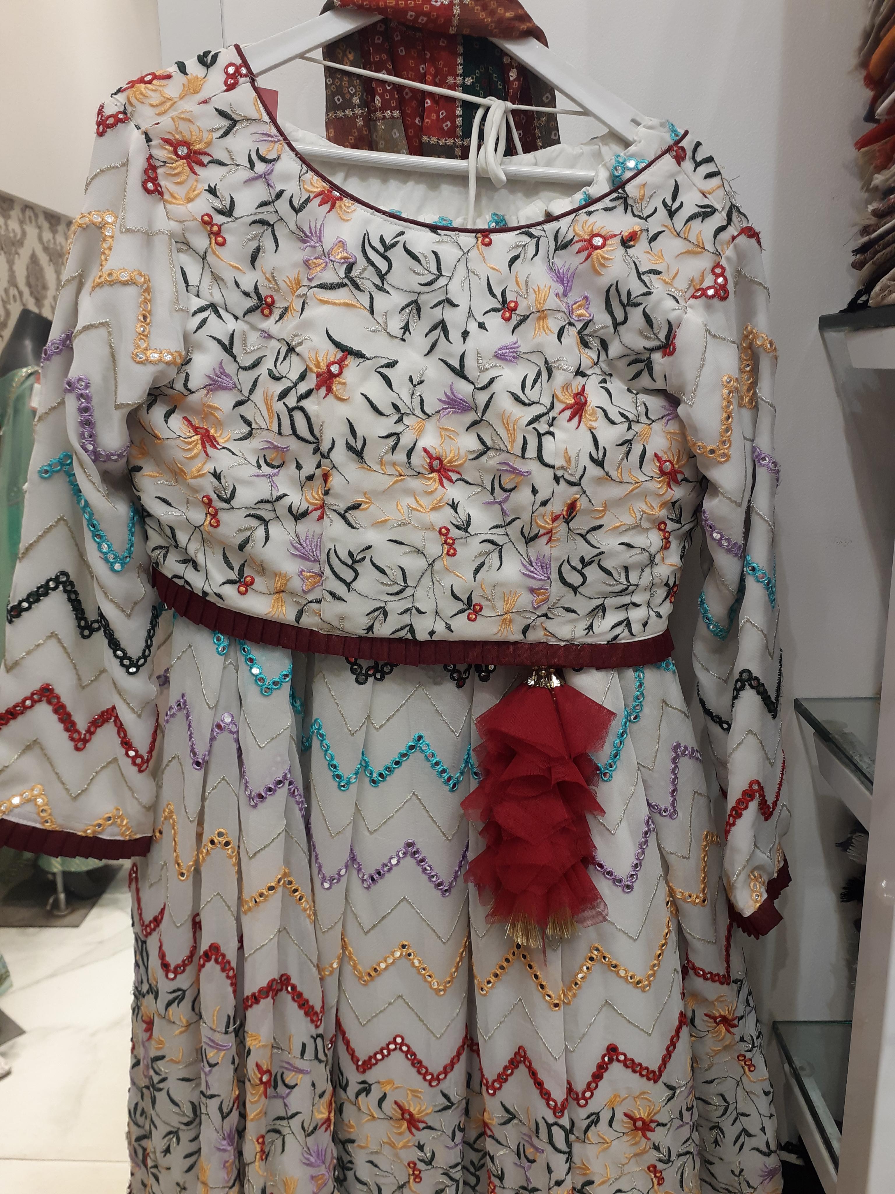 lehengas - 18201892 - Standard Image - 1