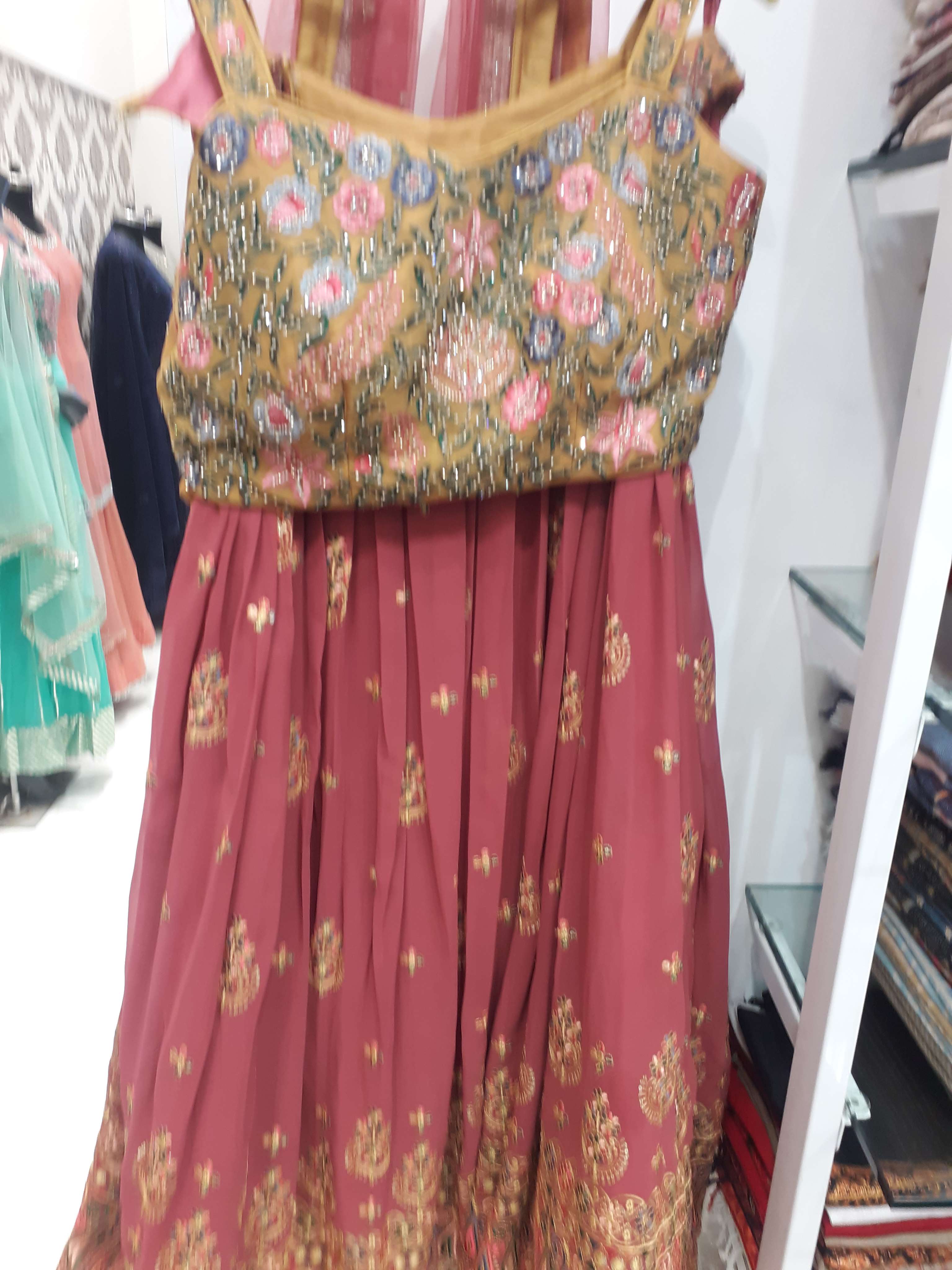 ladies lehengas - 18201903 - Standard Image - 1