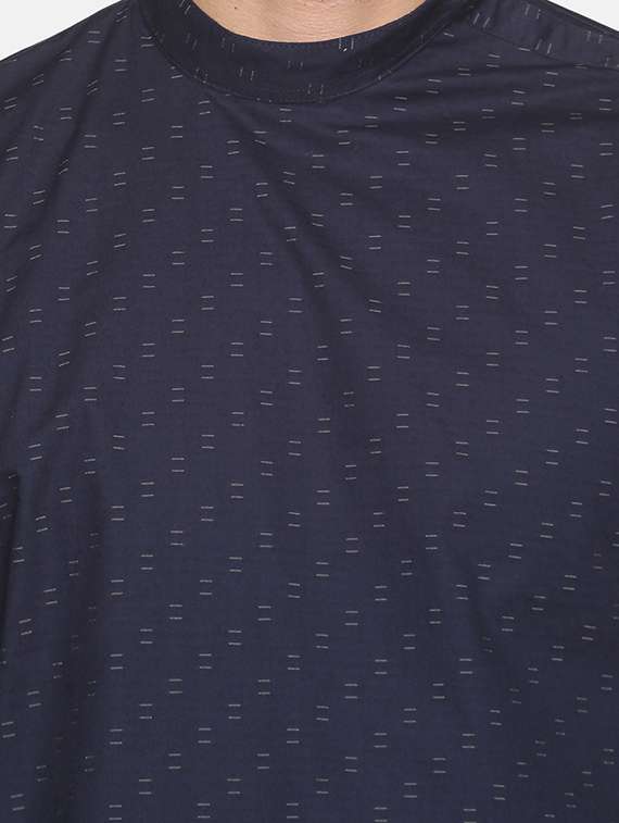 men solid mandarin neck short kurta - 18203315 -  Standard Image - 4
