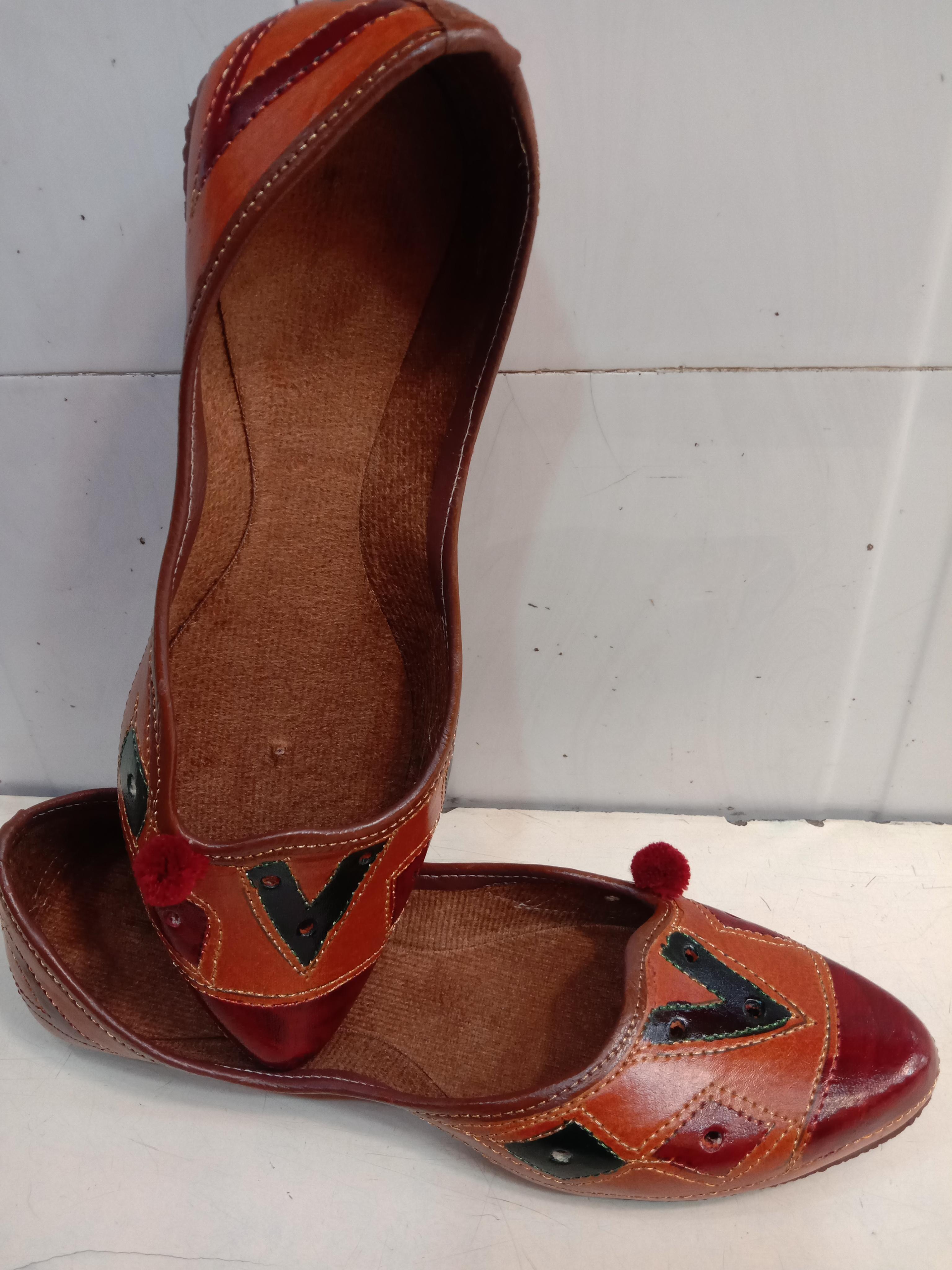 juttis - 18203487 - Standard Image - 1