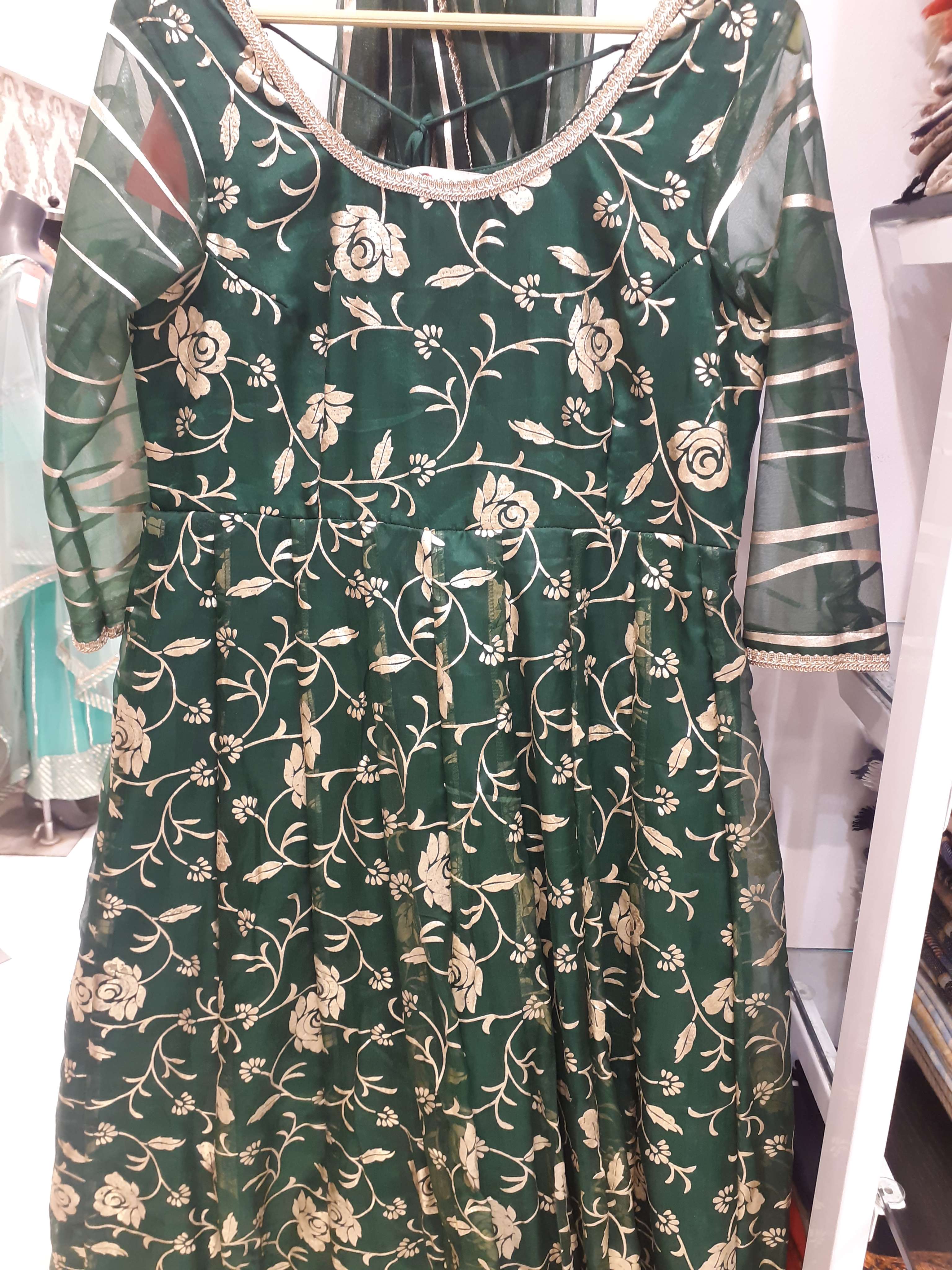 ladies gowns - 18203657 - Standard Image - 1