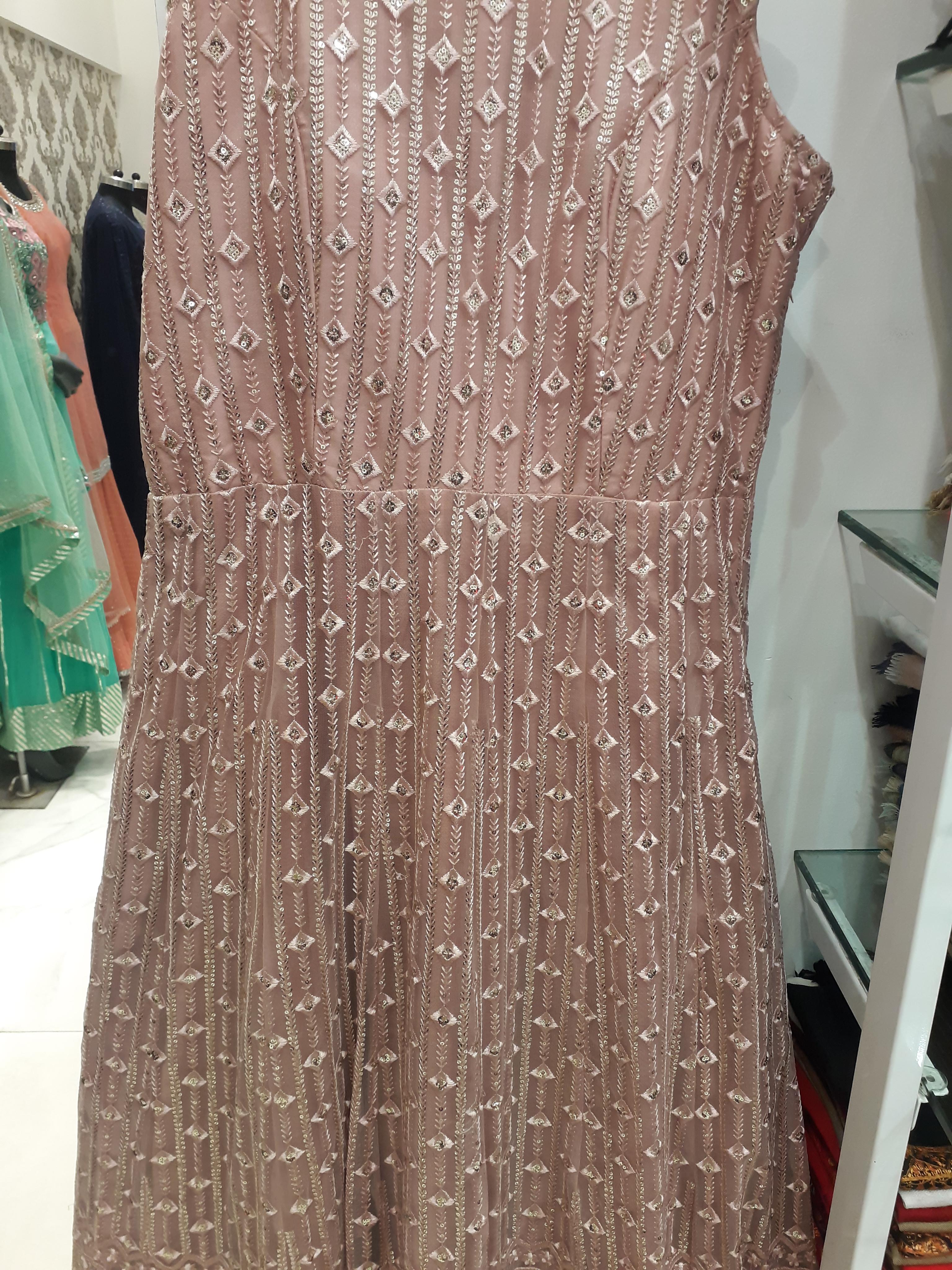 ladies dress - 18203673 - Standard Image - 1