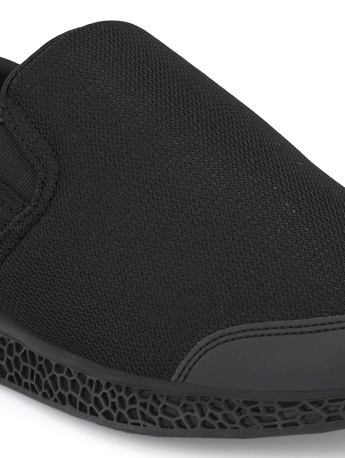 men black sport shoe - 18206978 -  Standard Image - 4