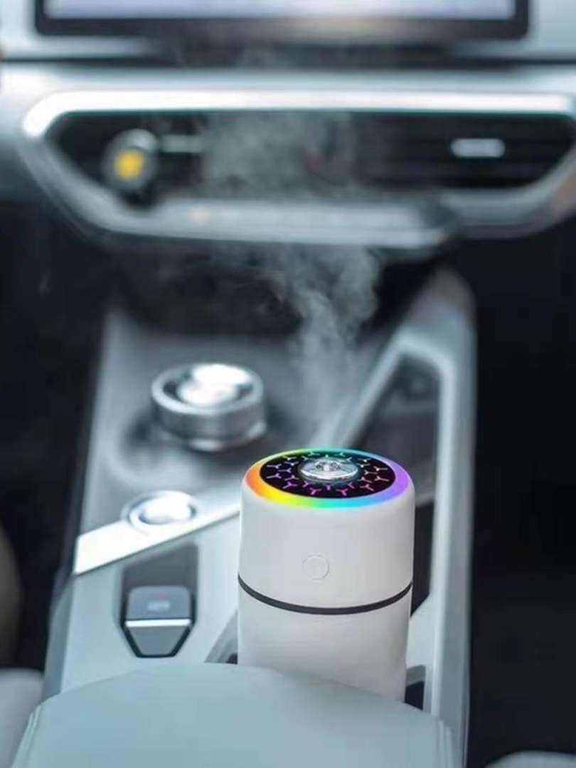 premium car diffuser i 260ml i vhk aroma - 18207533 -  Standard Image - 1