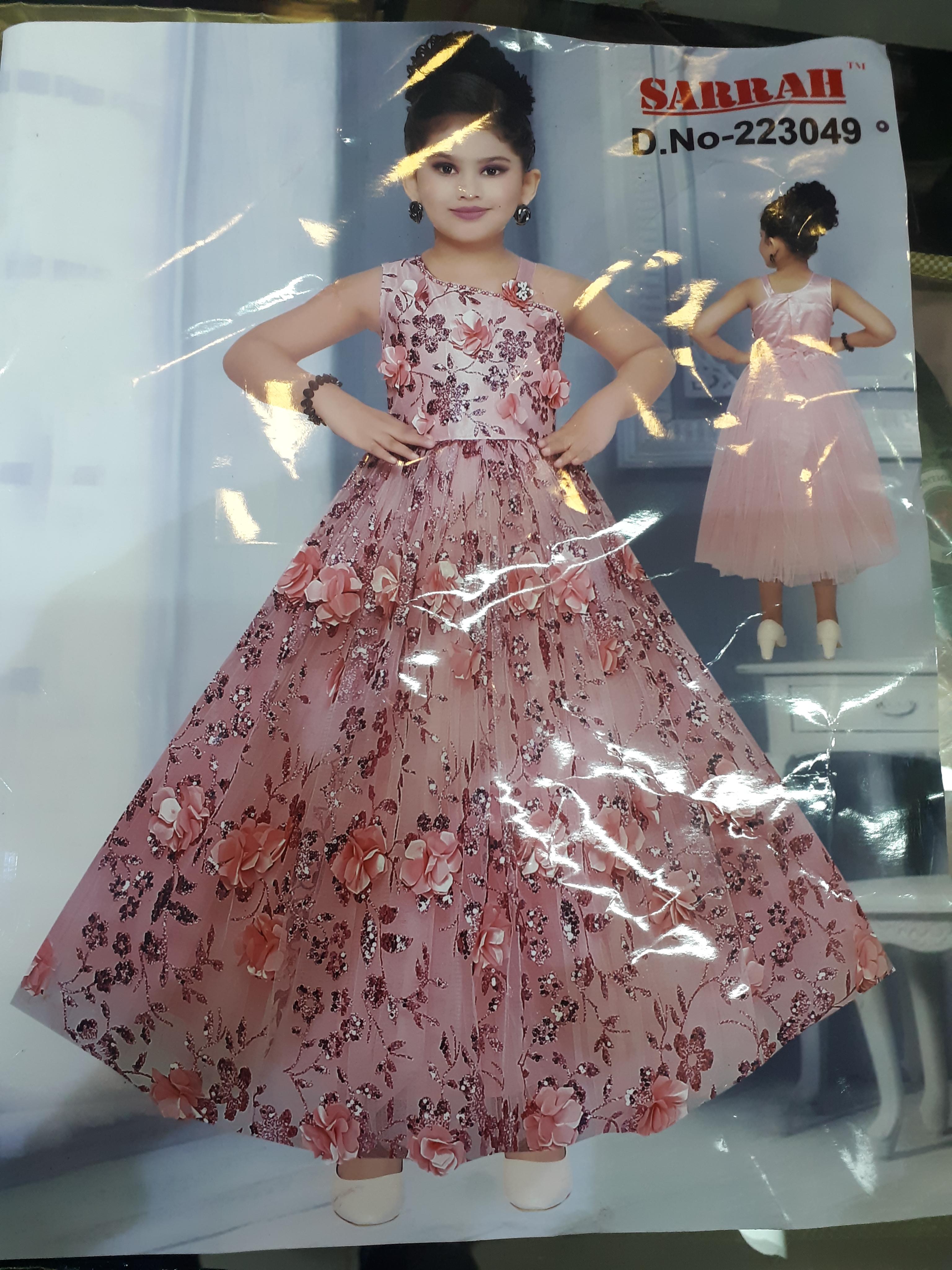 kids dress - 18208646 - Standard Image - 1