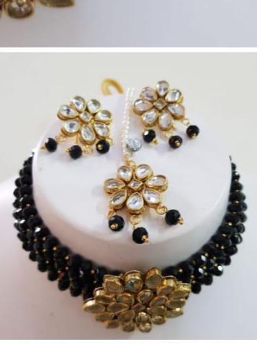 necklelaces with earring and maang tikka - 18211428 -  Standard Image - 1