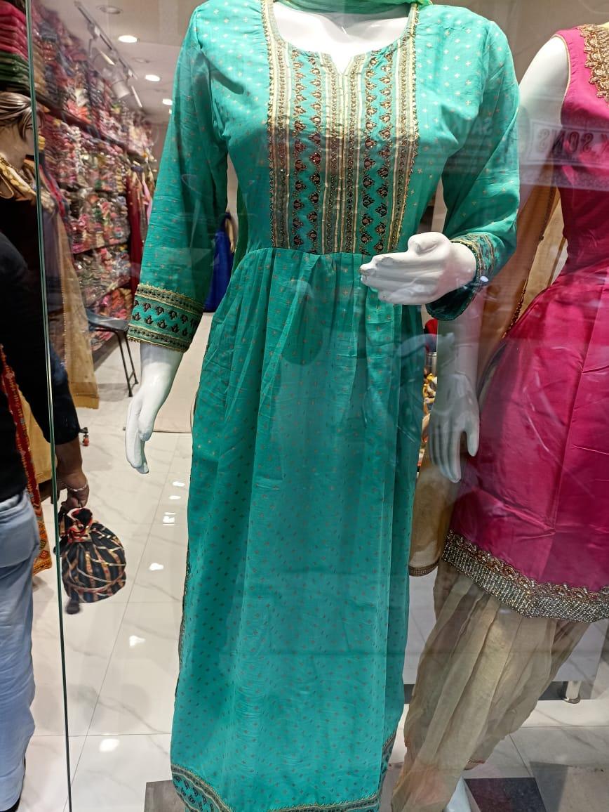 gown cotton fabric - 18211735 - Standard Image - 1