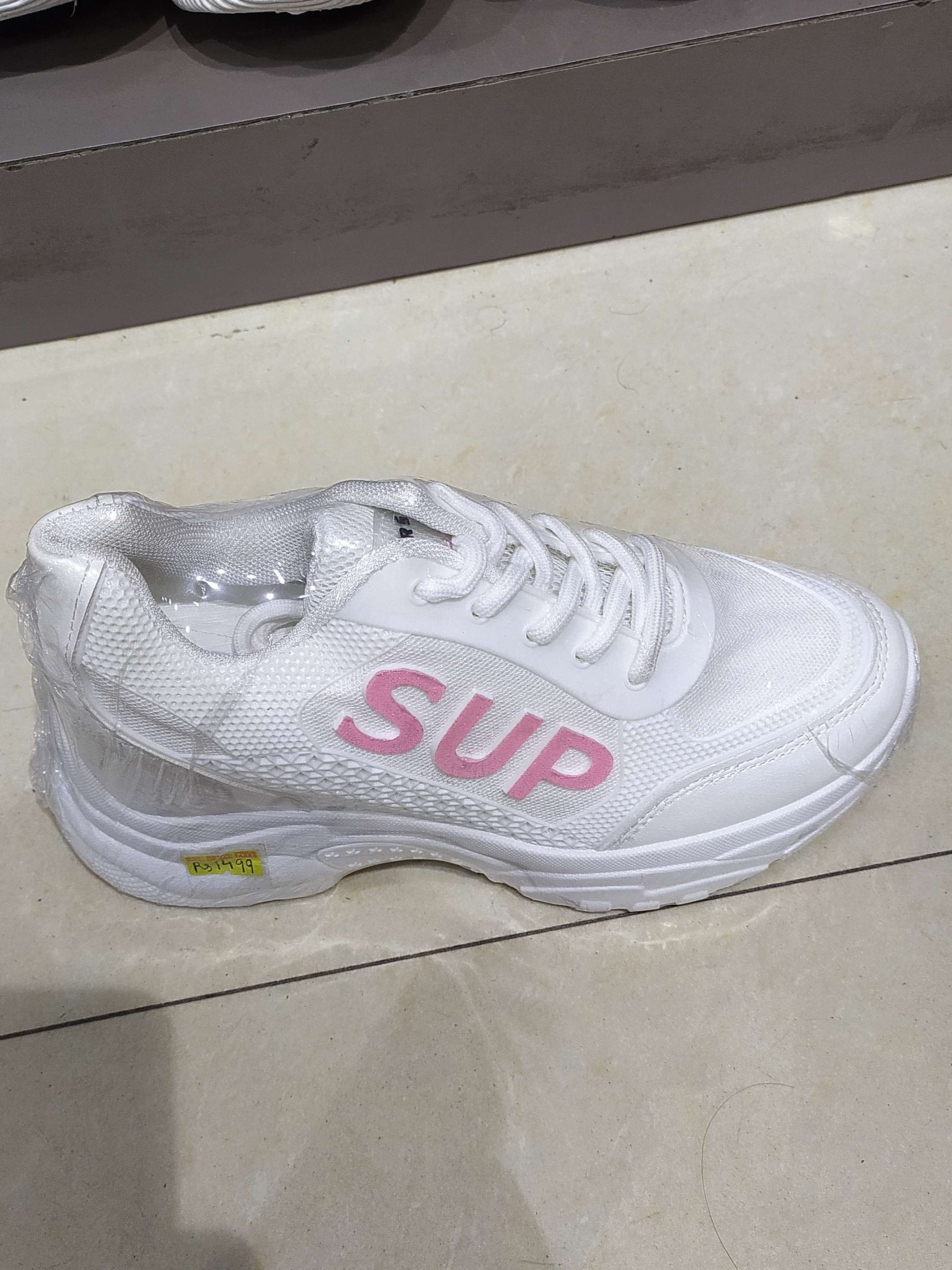 shoes for man white color  - 18215237 -  Standard Image - 1