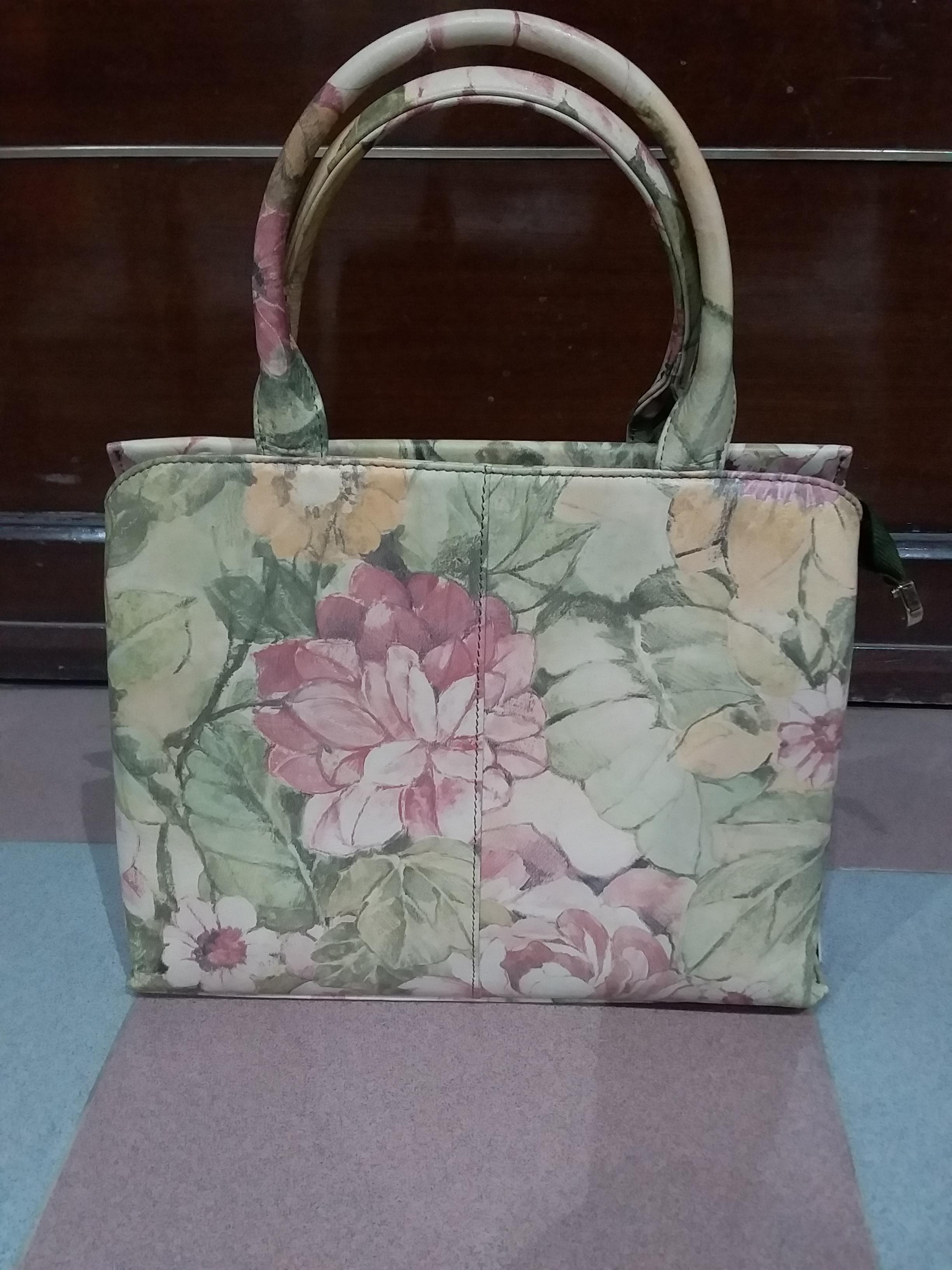 hand bags for women - 18218071 - Standard Image - 1