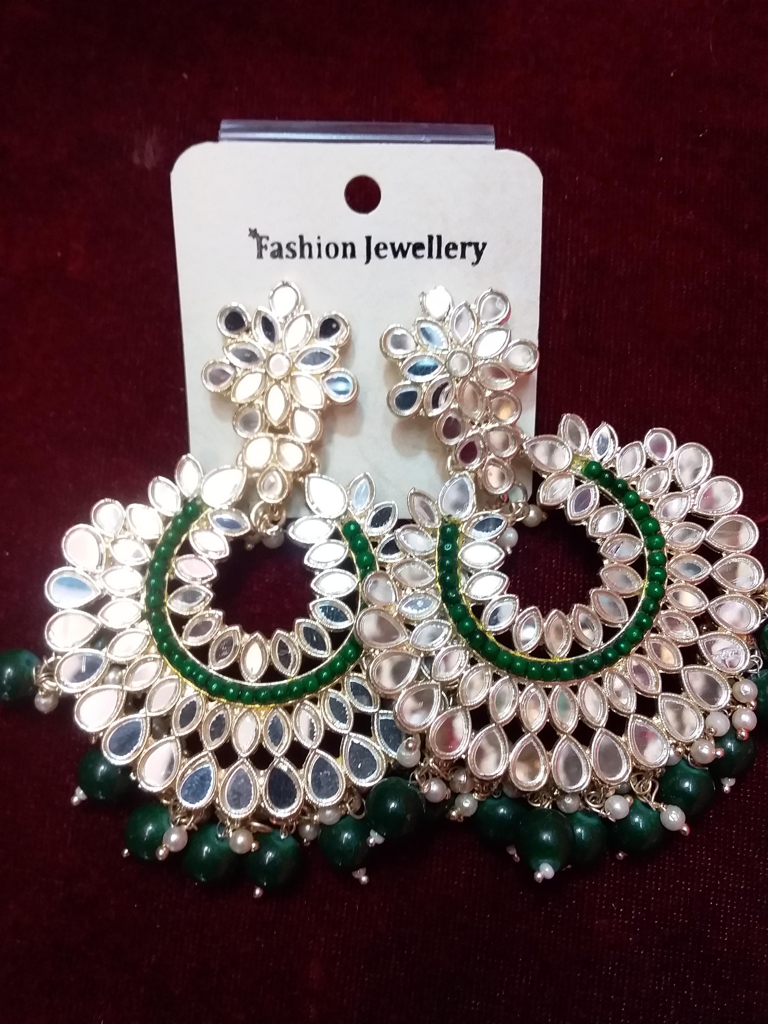earrin for women  - 18218552 -  Standard Image - 1