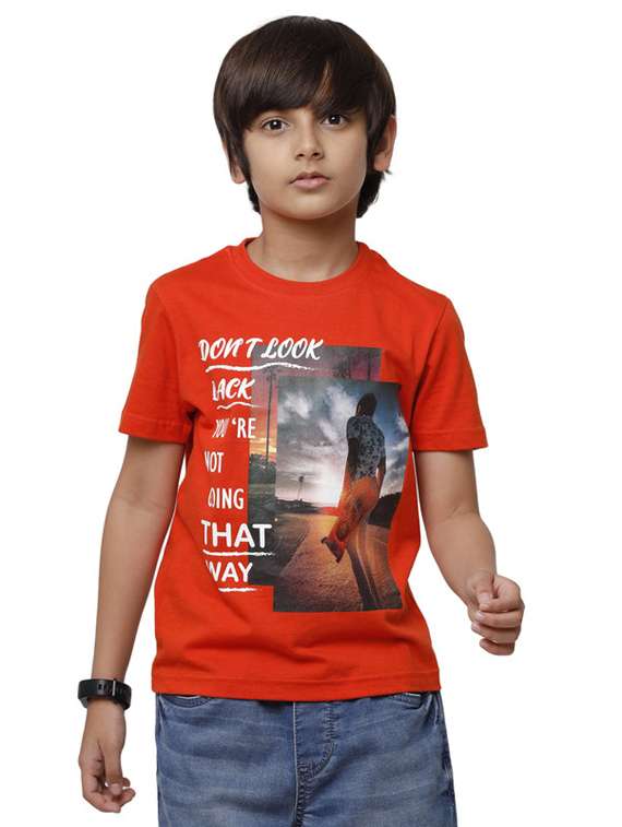 round neck graphic t-shirt