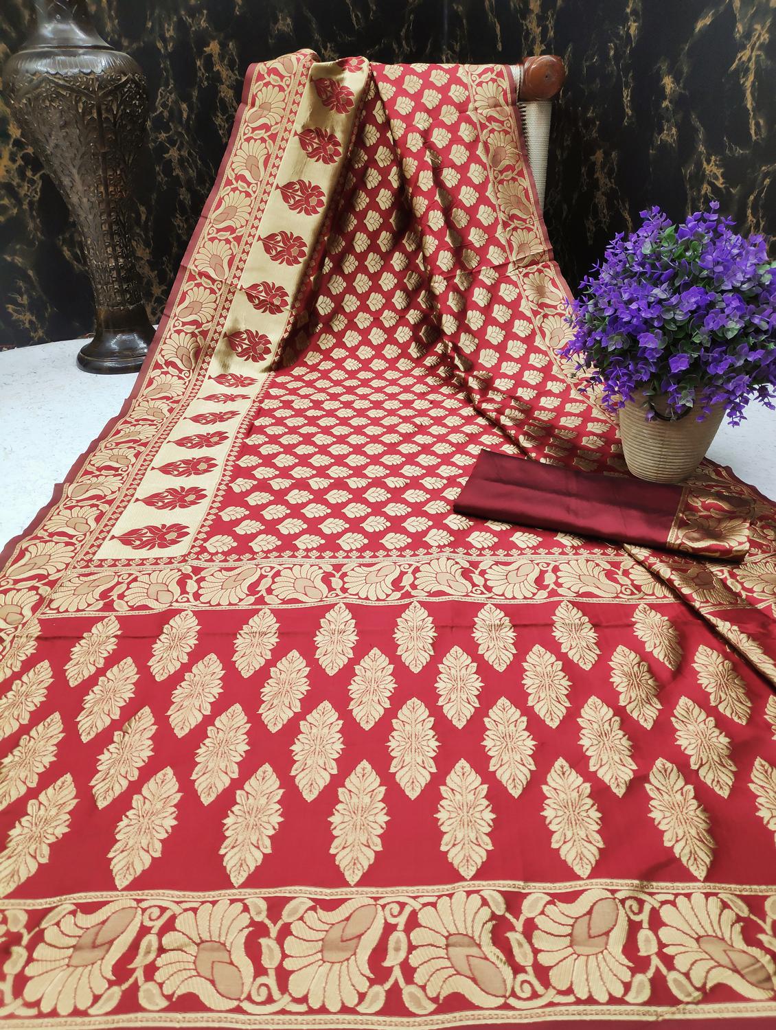 maroon silk blend banarasi saree with blouse - 18218777 - Standard Image - 6