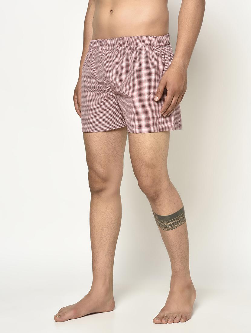 red checkered boxer - 18224427 - Standard Image - 1