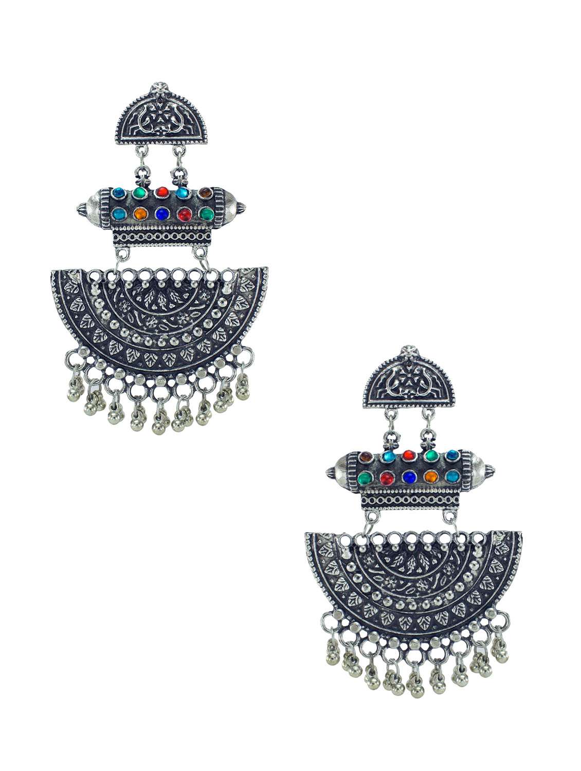 silver metal drop earring - 18228819 -  Standard Image - 1