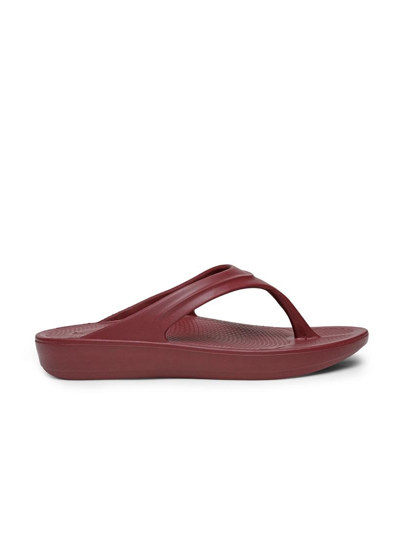 red pvc slippers flip flops - 18229253 - Standard Image - 1
