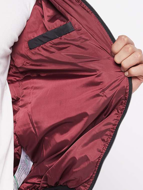 black solid quilted jacket - 18231149 -  Standard Image - 4