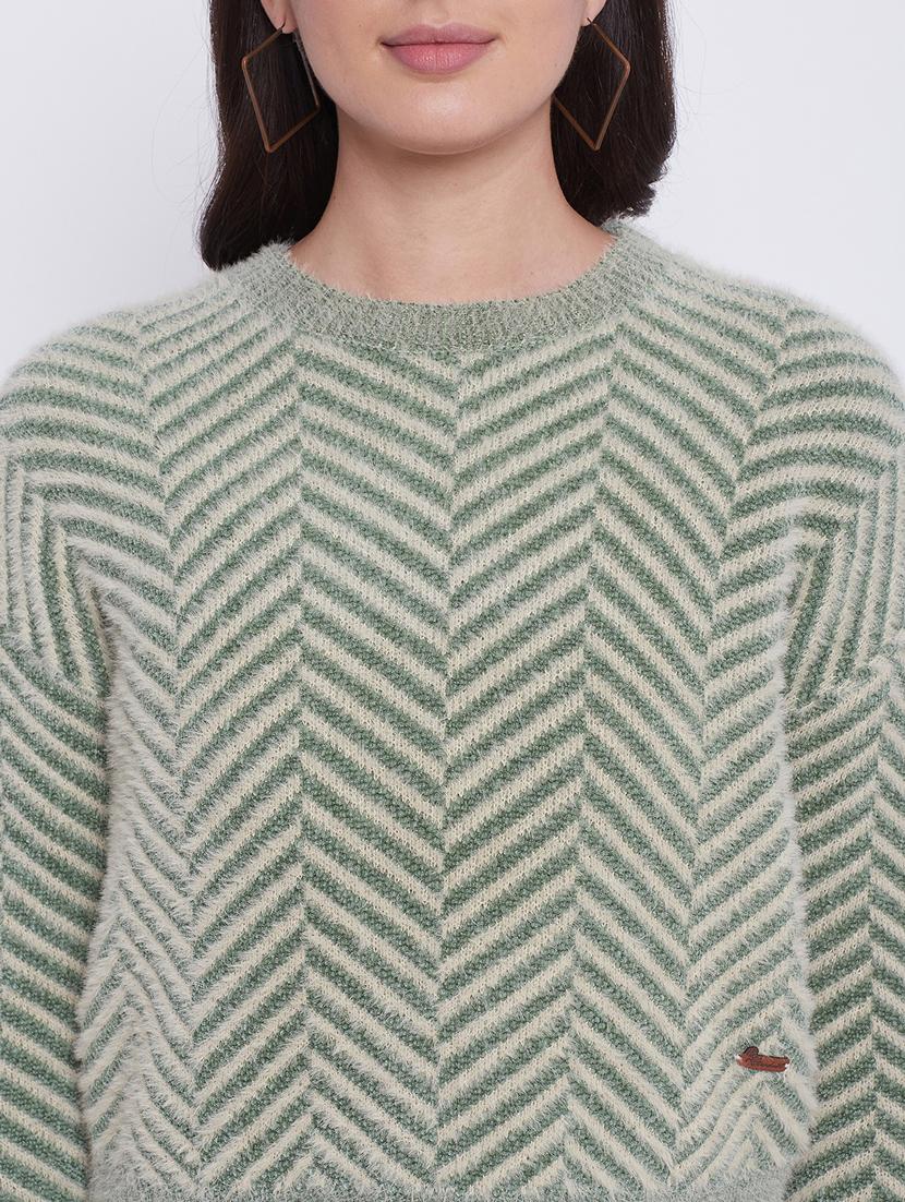 round neck chevron pullover - 18232923 - Standard Image - 4