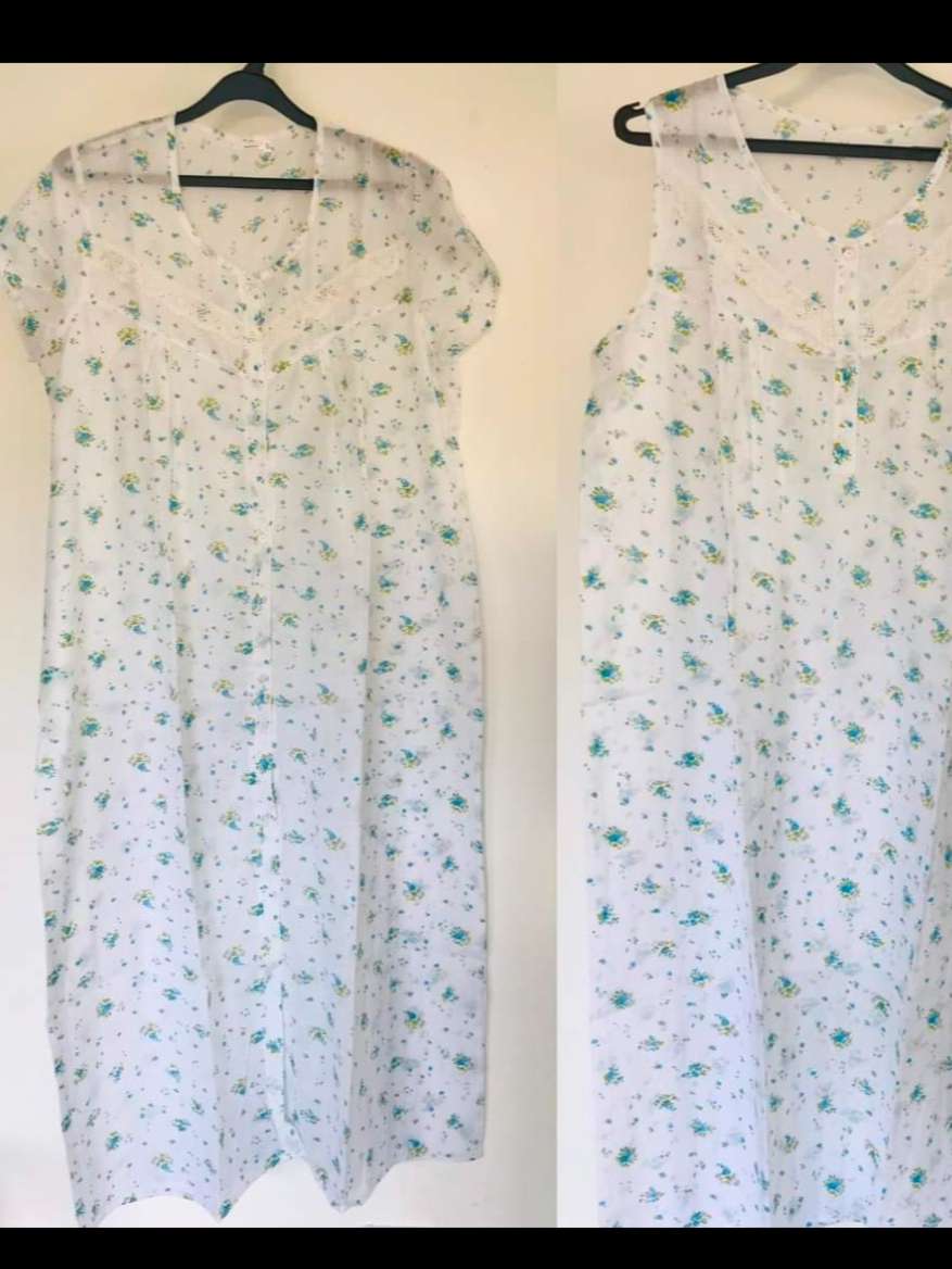 nighty  - 18248150 -  Standard Image - 1