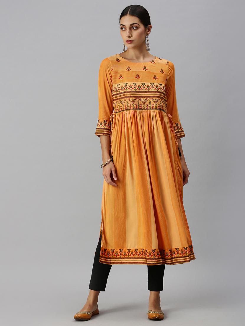 women's flared kurta