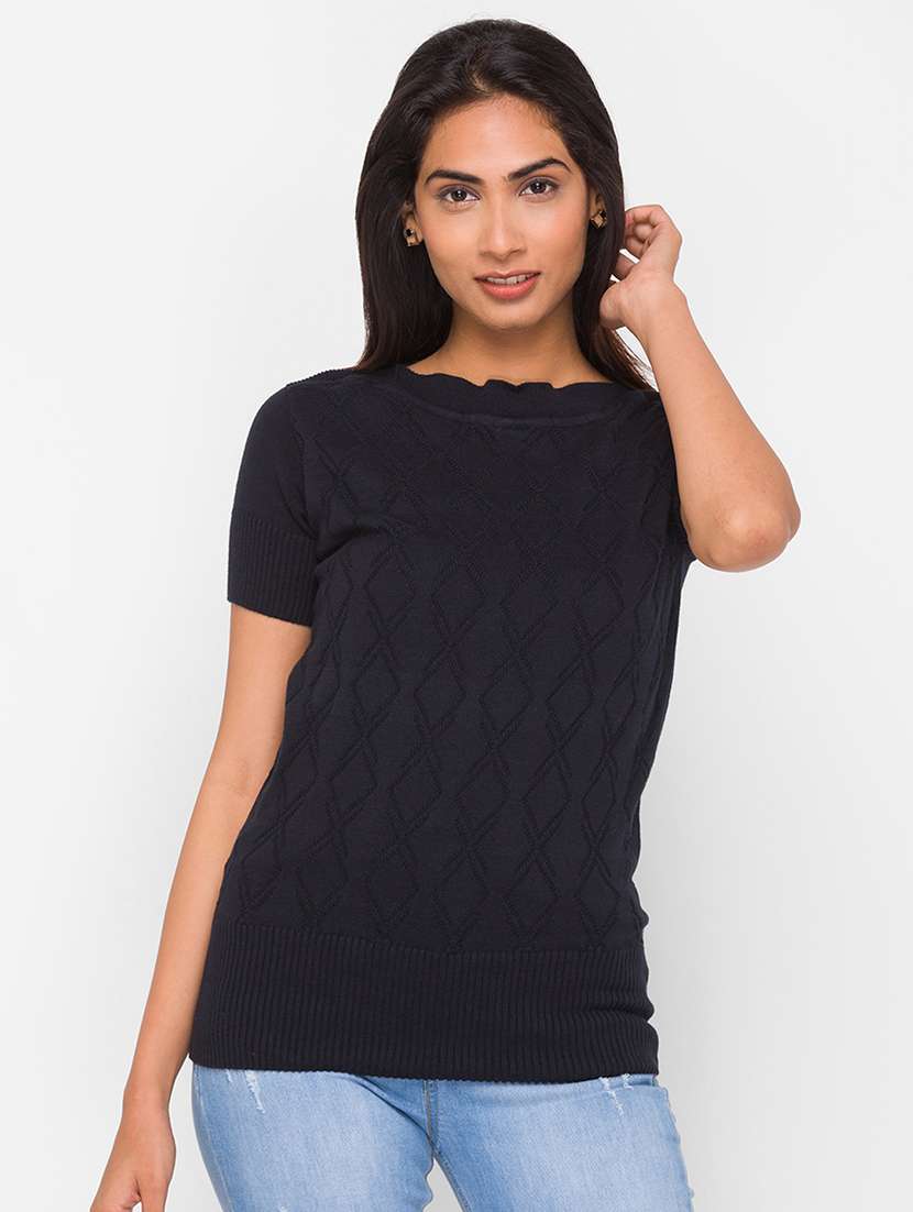 women's plain scalloped neck t-shirt