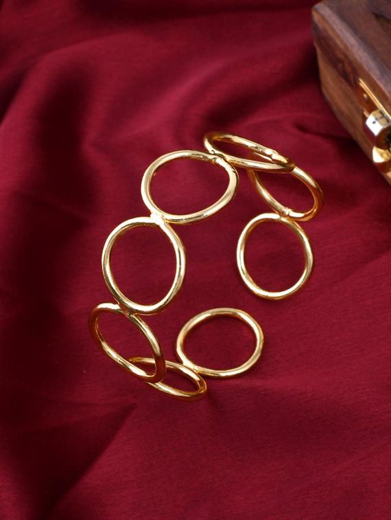 spiral golden kada bracelet - 18259803 - Zoom Image - 0