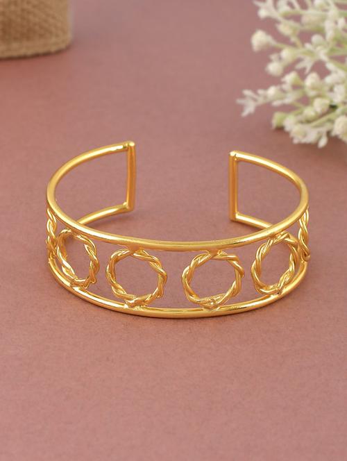 circular connect gold plated bracelet - 18259806 -  Standard Image - 0