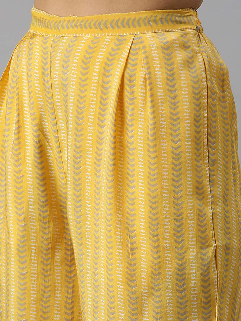 women floral kurta palazzo set with dupatta - 18260925 -  Standard Image - 6