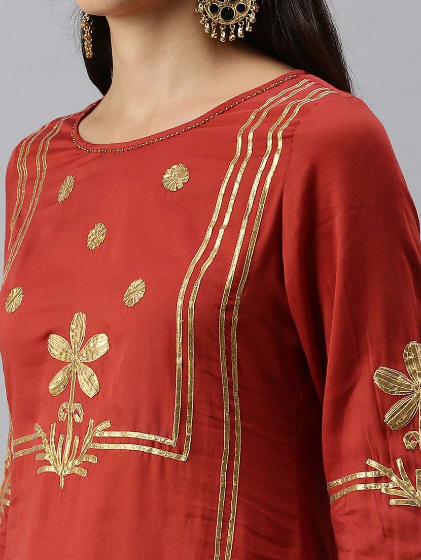 women three quarter sleeve kurta palazzo with dupatta set - 18260945 -  Standard Image - 4