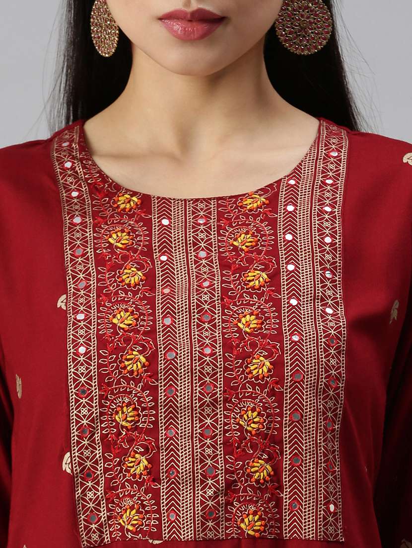 women embroidered round neck kurta palazzo set  - 18260951 -  Standard Image - 4