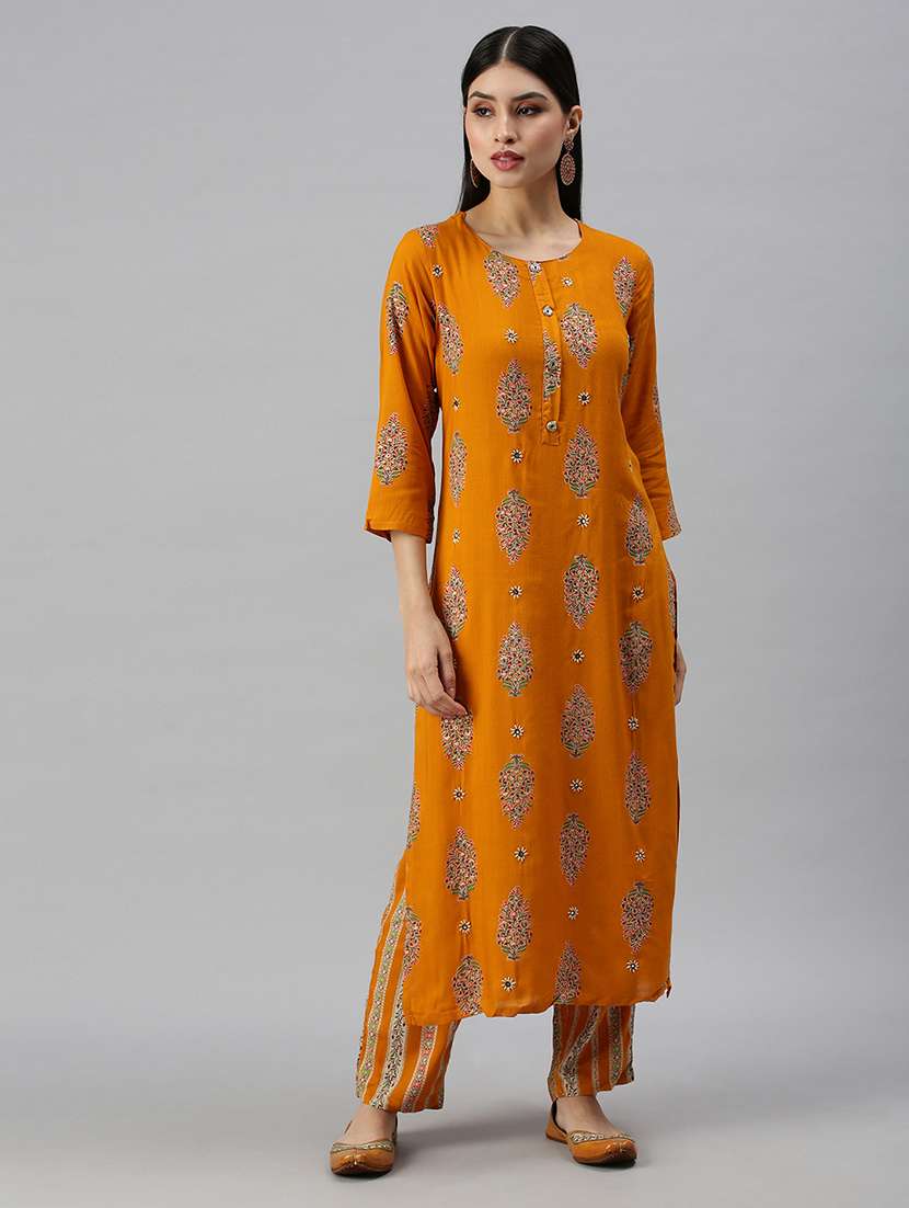 women floral round neck kurta palazzo set
