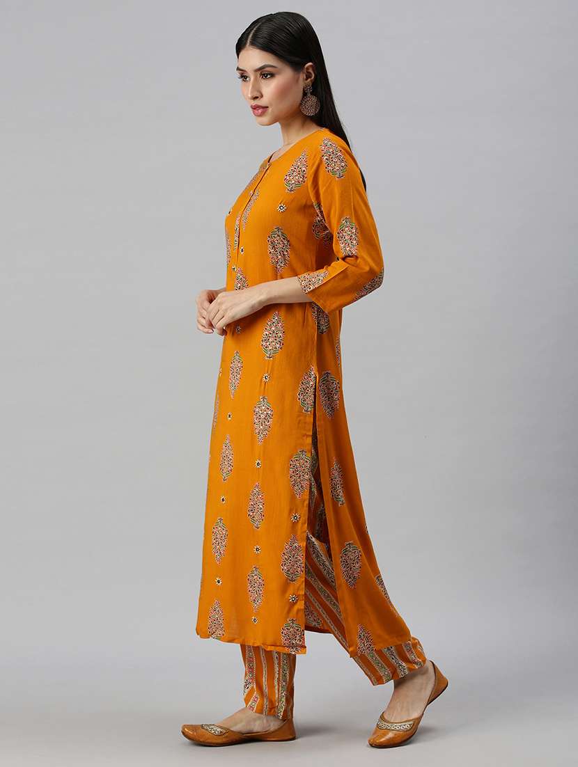 women floral round neck kurta palazzo set - 18260955 -  Standard Image - 1