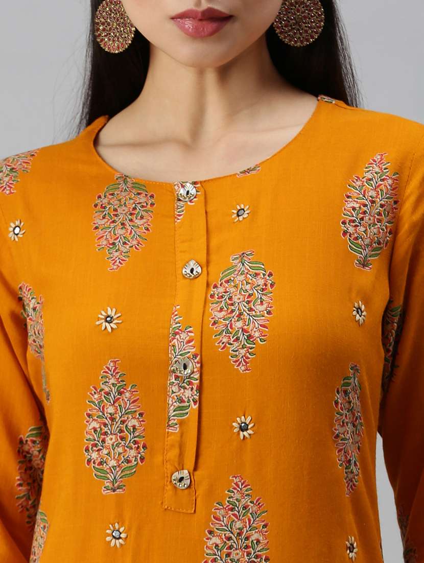 women floral round neck kurta palazzo set - 18260955 -  Standard Image - 4