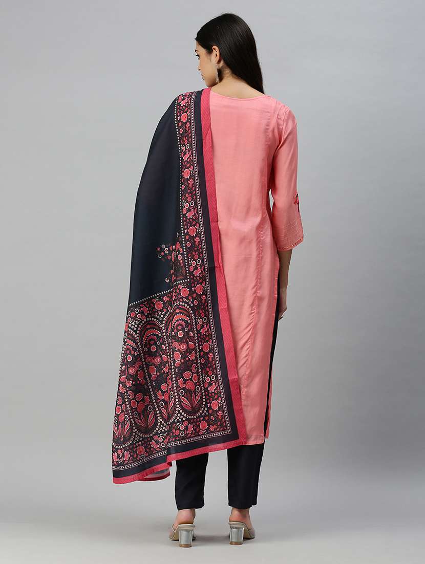 women embroidered kurta pant set with dupata - 18260960 -  Standard Image - 4