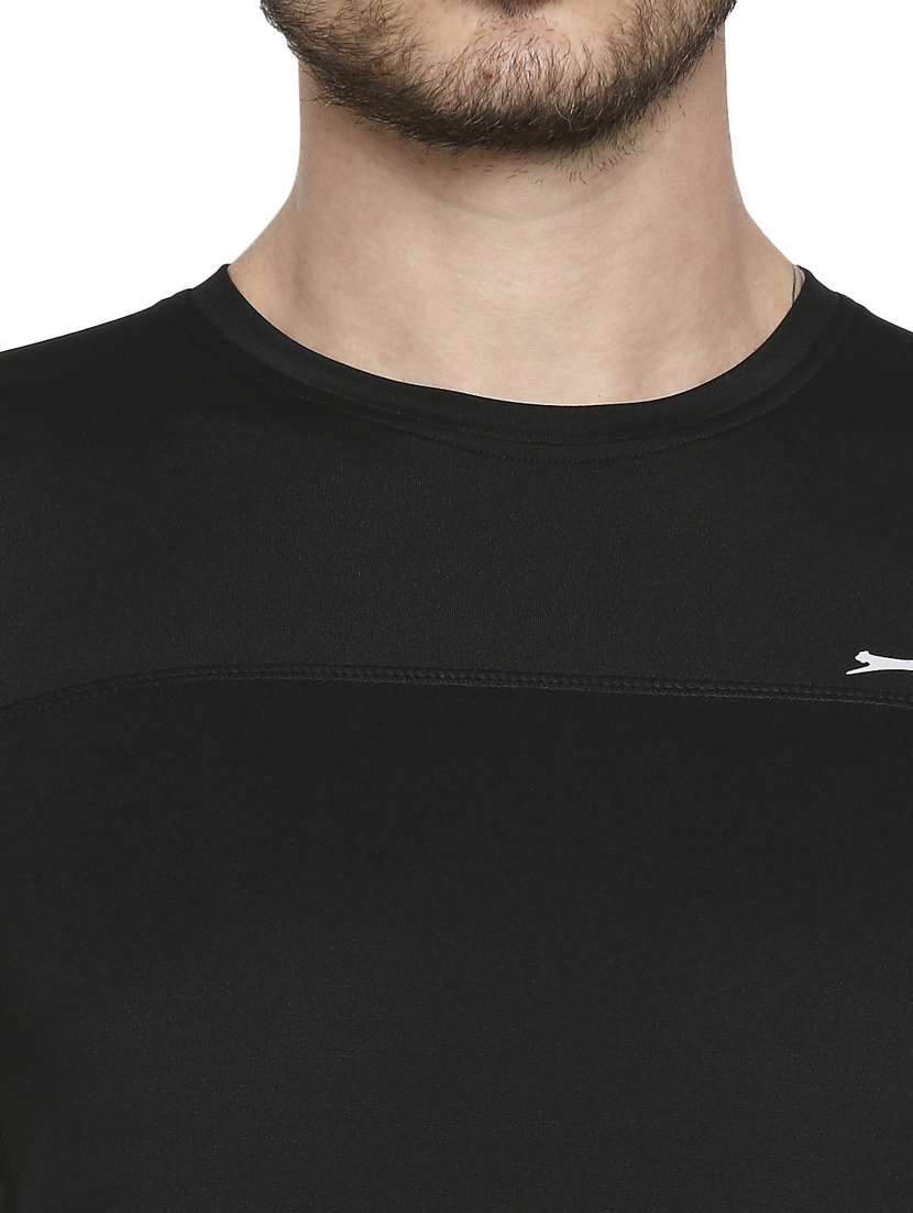 black solid t-shirt - 18273686 - Standard Image - 4