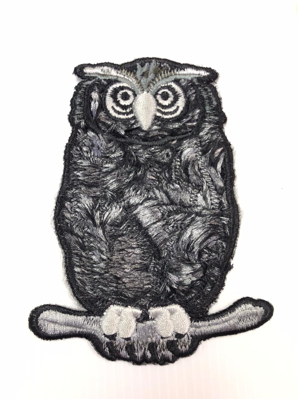 good quality embroidered patches - 18278631 - Standard Image - 1