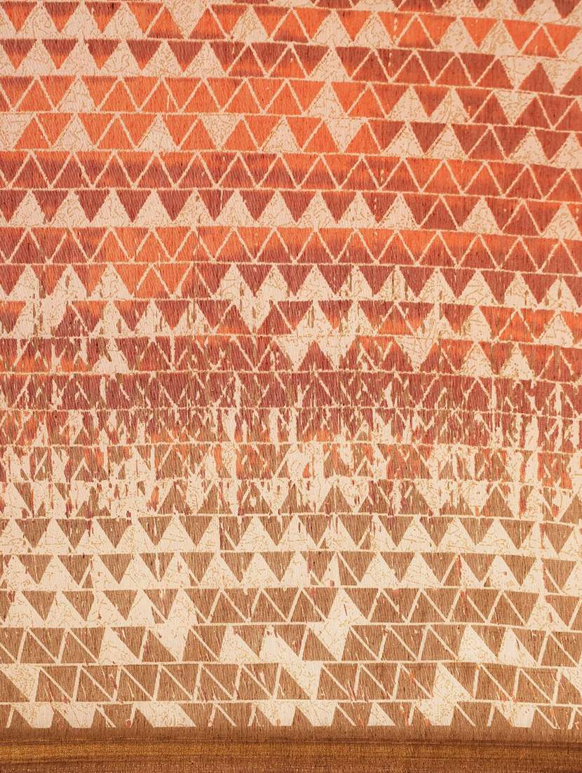 orange cotton blend printed saree - 18281938 - Standard Image - 4